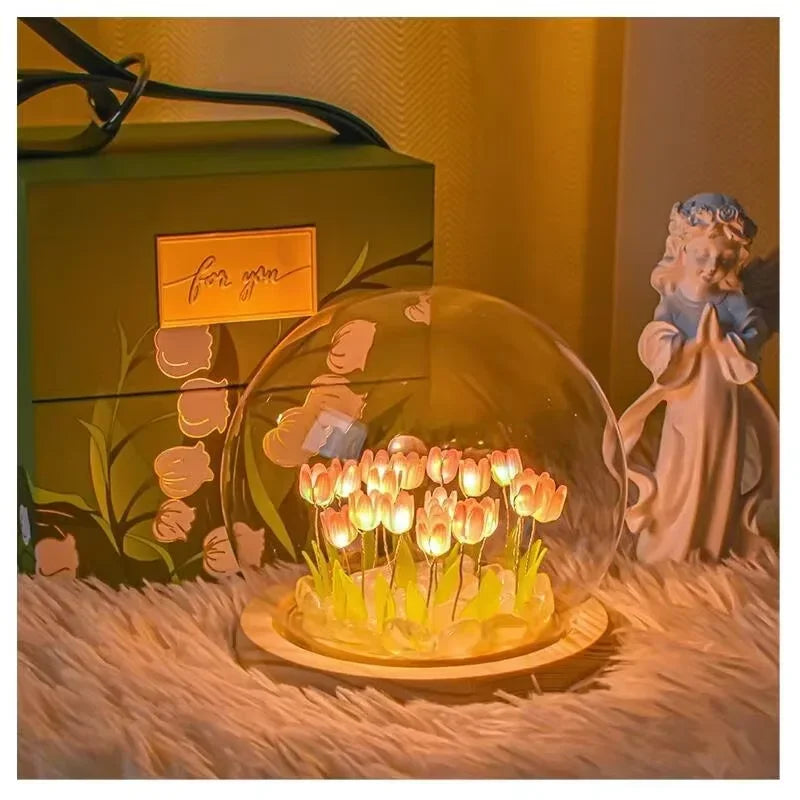 Mini Abajur de Tulipa® – Um Presente Feito à Mão Que Encanta e Ilumina