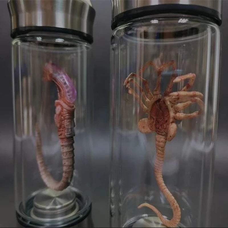 Embrião Alienígena Luminoso – Um Alien no seu Quarto