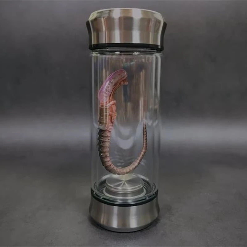 Embrião Alienígena Luminoso – Um Alien no seu Quarto